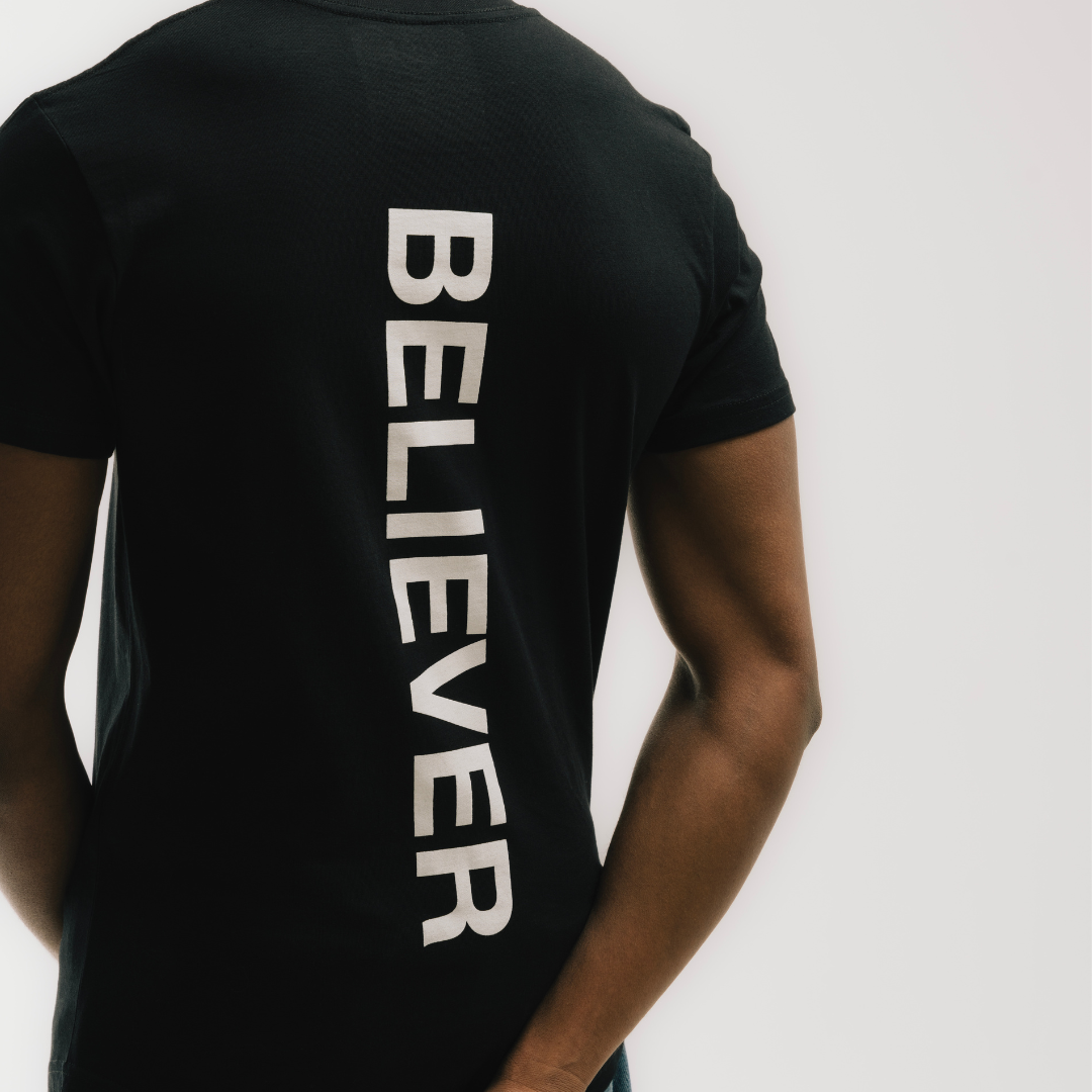 Believer Curved Hem T-shirt Black bv