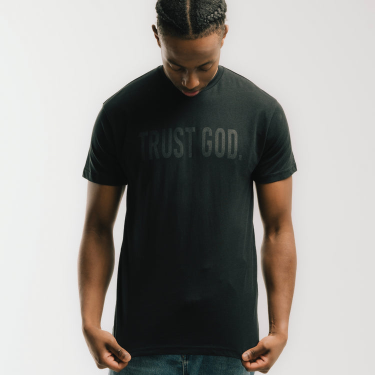 Trust God. T-shirt black with graphite